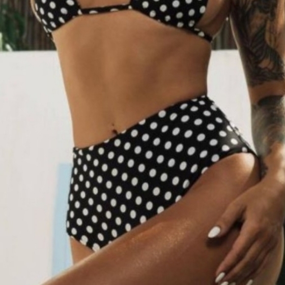 PINUP GIRL Polka Dot Bikini - Picture 6 of 7